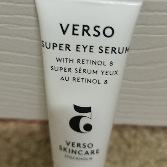 NWT Verso Skincare Super Eye Serum - Picture 3 of 3